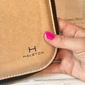 Halston jewelry portfolio travel case gold New